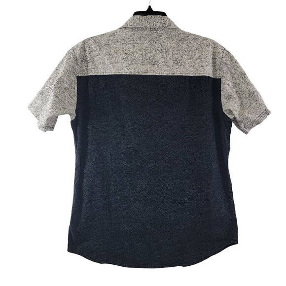 Zoo York Men’s Unbreakable Button Front Short Sleeve Shirt - Medium - Picture 11 of 14